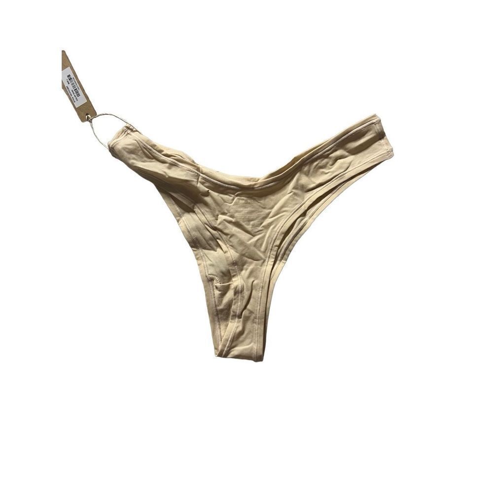 SKIMS Women's Sand High Cut Fits Everybody Dipped Front Thong Size Large NWT